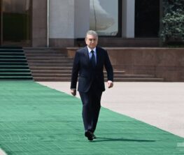 Өзбекстанда конституцияны Мирзияевтің пікіріне сай етіп жаңартуды ұсынды