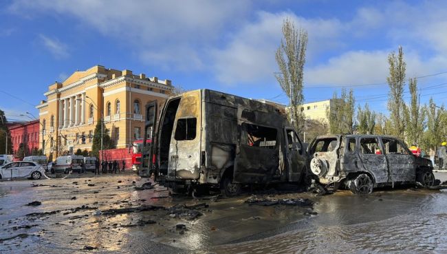 Қырым көпіріндегі жарылыстан кейін Киевтің орталығы зымыранмен атқыланды