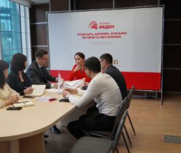 Қарақат Әбден республикалық сайлауалды штаб өкілдерімен кездесті