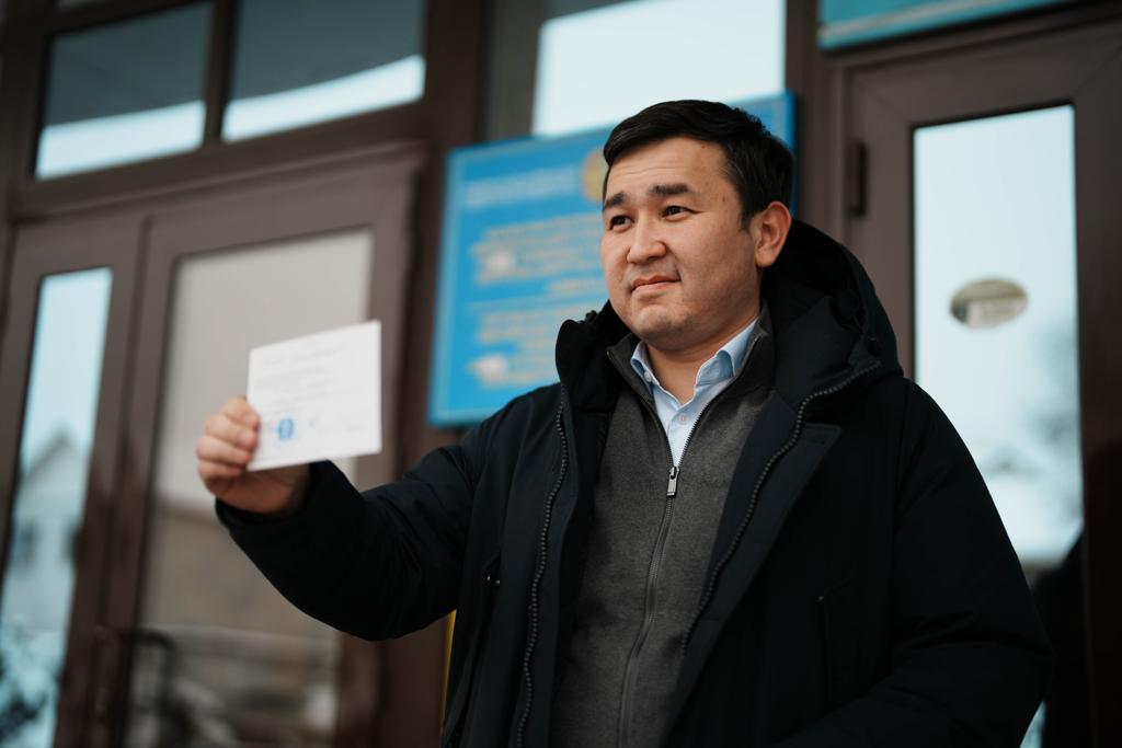 Тәуелсіз журналист Әсет Матаев мәжіліс депутаттығына кандидат болып тіркелді