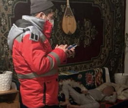 Как спасатели из ДЧС выручили врачей и больного ребенка в Алматы