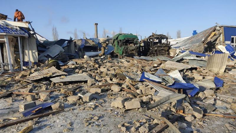 Қостанайда жеке үйде жарылыс болып жеті адам үйінді астында қалды