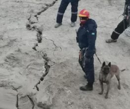 Поиски автобуса в Павлодарской области: поисково-спасательные работы под землей продолжаются