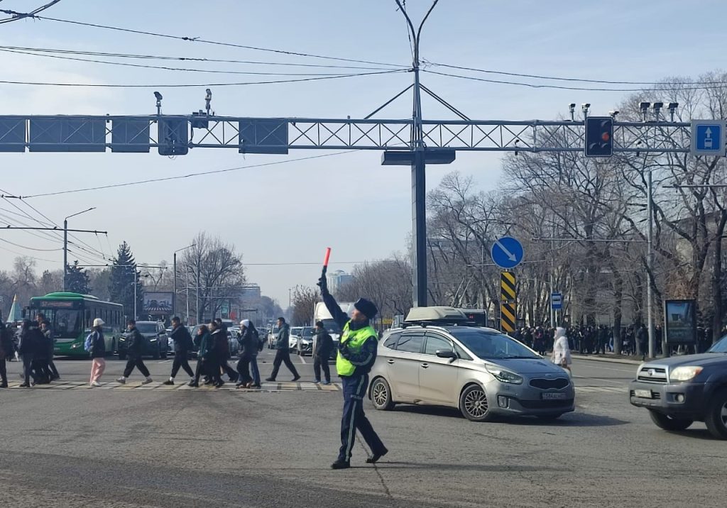 Алматы полициясы қызметтің күшейтілген нұсқасына ауыстырылды
