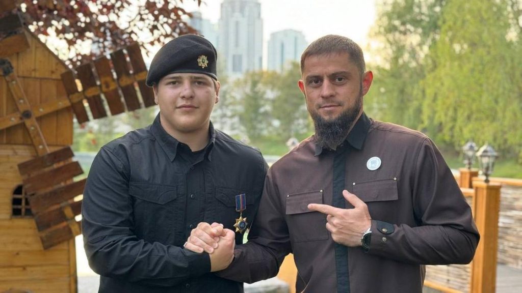 16-летний сын Кадырова стал куратором Российского университета спецназа