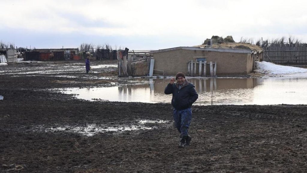 Акимат Костаная обратился к жителям из-за повышения уровня воды в Тоболе