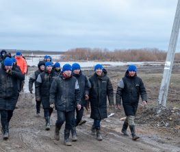 «Дала Қырандары» жастар қоғамдық бірлестігі Жібек Жолы ауылының тұрғындарына көмекке келді