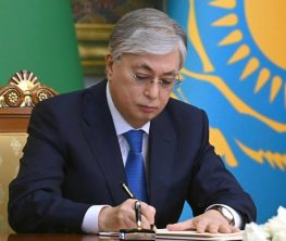 Президент Казахстана обновил состав послов