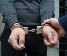 Задержание розыскных преступников в Алматы