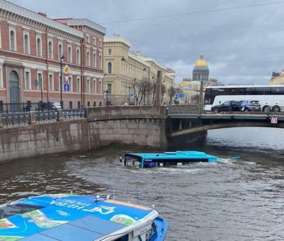 Ресейде өзенге құлаған автобусты тәжік жүргізген