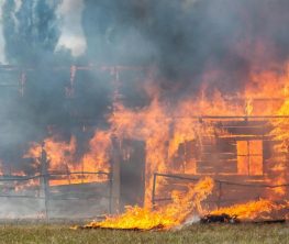 Трагедия в селе Достык: жизни пенсионеров оборваны пожаром