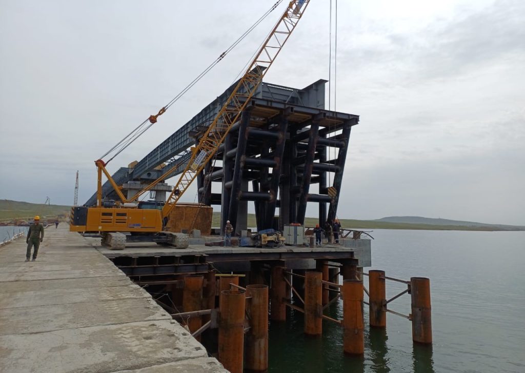 Завершается строительство ключевого моста через Бухтарму в ВКО