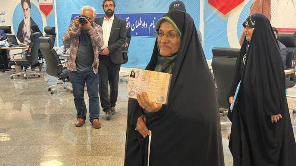 Бывший лидер, генерал и первая женщина-кандидат на пост президента Ирана