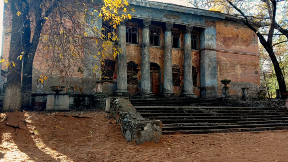 Почему снесли старинное здание стадиона «Медик» в Алматы