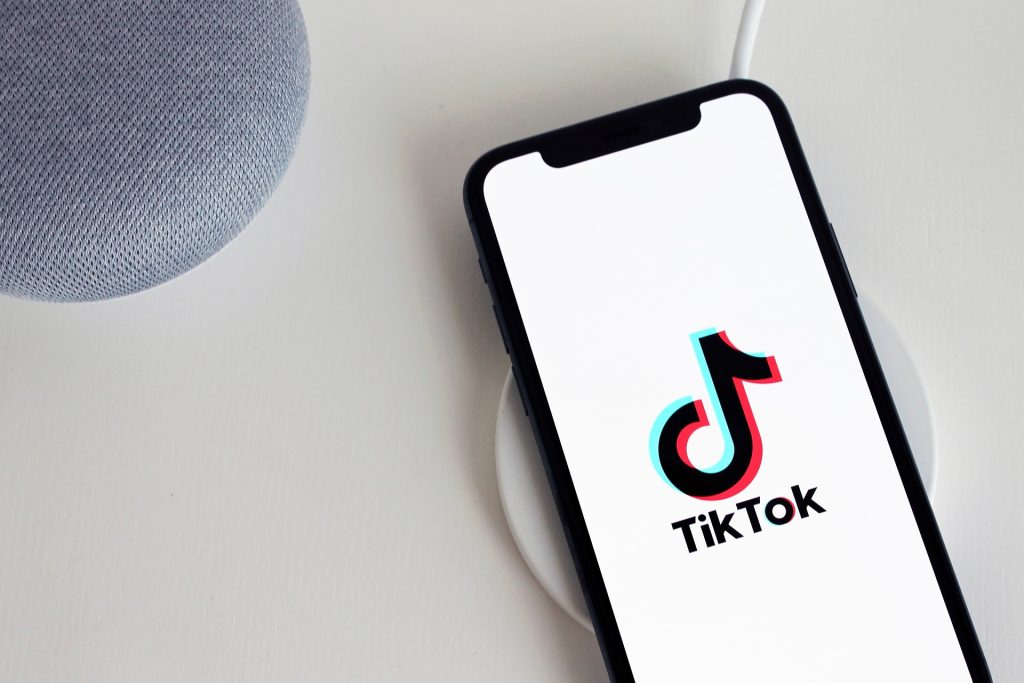 TikTok-ты бұғаттау қажет пе?