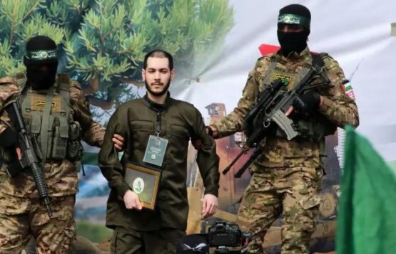 ХАМАС алты израильдік тұтқынды босатты