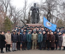 Шымкентте генерал Сабыр Рахымовты еске алды