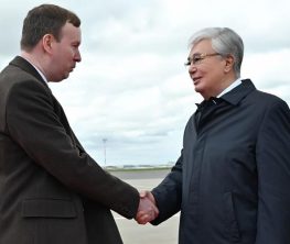 Токаев прибыл в Москву для участия в параде Победы