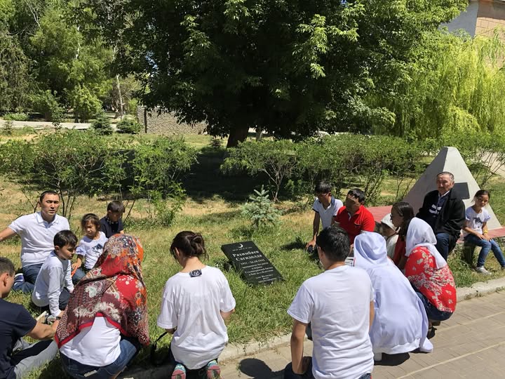 Айдын Рахымбаев «мәңгілік полктың» өтуіне қарсы шықты