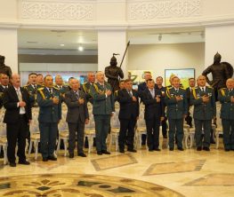 Отан қорғаушы күніне орай алғашқы әскери және технологиялық дайындық пәні мұғалімдері марапатталды