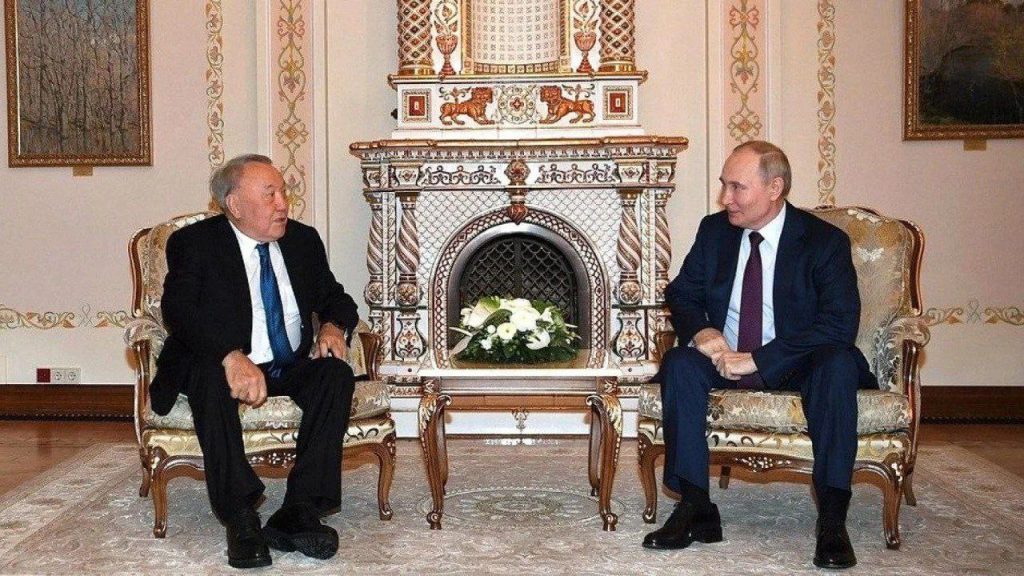 Назарбаев пен Путин не жайлы сөйлесті?