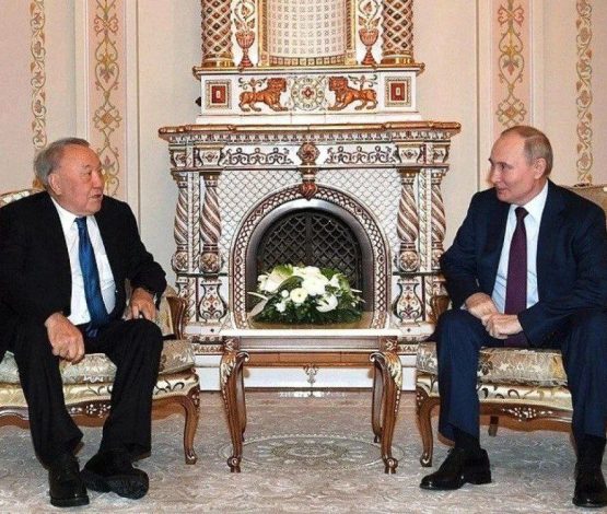 Нұрсұлтан Назарбаевтың баспасөз хатшысы оның Мәскеуге не үшін барғанын түсіндірді