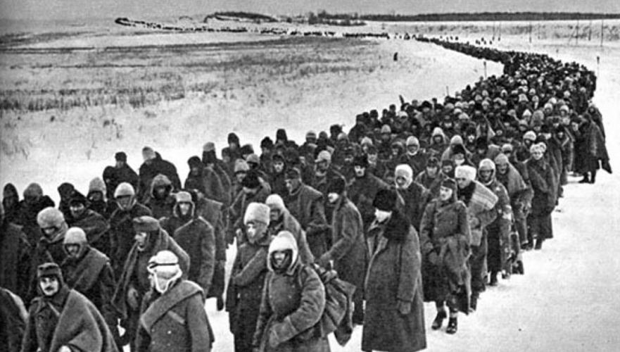 Сталиндік жылдары саяси қуғын-сүргінге ұшыраған 300 мыңнан астам адам толық ақталды – Тоқаев