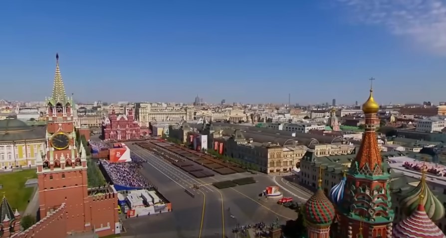 Екі елдің басшысы Мәскеудегі парадқа барудан бас тартты