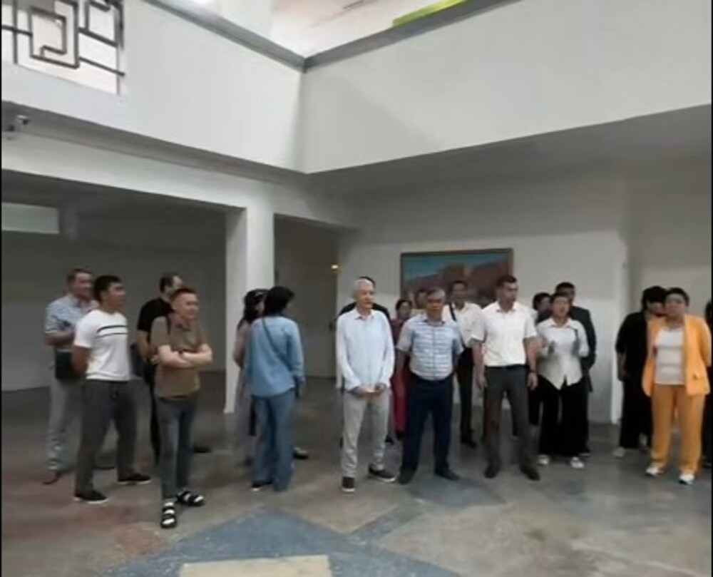 Таразда Су шаруашылығы университетінің оқытушылары наразылыққа шықты