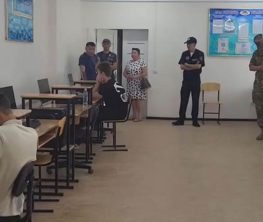 Қостанайда студенттерді емтиханан кейін бірден әскери комиссариатқа алып кеткен