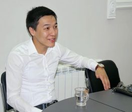 «Елде орыстарға қатысты ұлтшылдықты байқаймын» деп жазған Тұрсынов дауға қалды