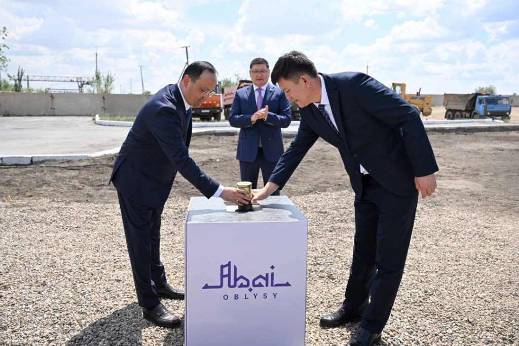 Семейде чиптер мен электронды қондырғылар өндіріледі