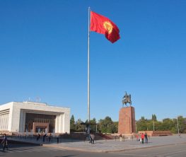 Қырғызстанда порносайттарды жабу идеясы қызу талқыға түсті