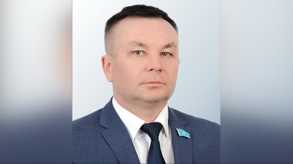 Депутату вынесли приговор в СКО: конфискованы 6 квартир, Porsche и BMW
