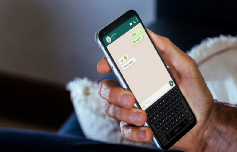 На 2,5 года осудили астанчанина за отправленные в WhatsApp-группу аудиосообщения
