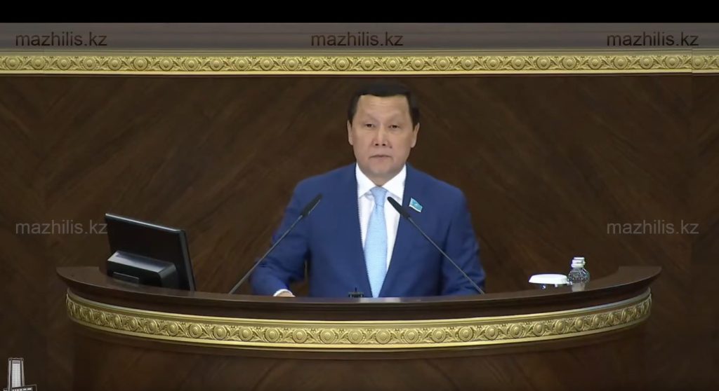 Мәжіліс депутаттары Конституцияның 30 жылдығына арналған амнистия туралы заң жобасын мақұлдады