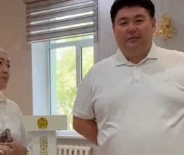 Әнші мен филармония директоры татуласқандарын мәлімдеді