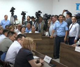 Шерзат Полат ісі бойынша сотталған адамның туысы соттағы тәртіпсіздігі үшін жазаланды