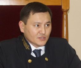Орал қалалық сотының төрағасы сот залынан қамауға алынды