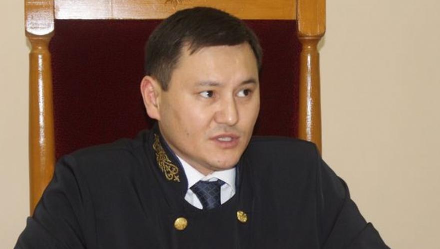 Председателя горсуда Уральска арестовали в зале суда